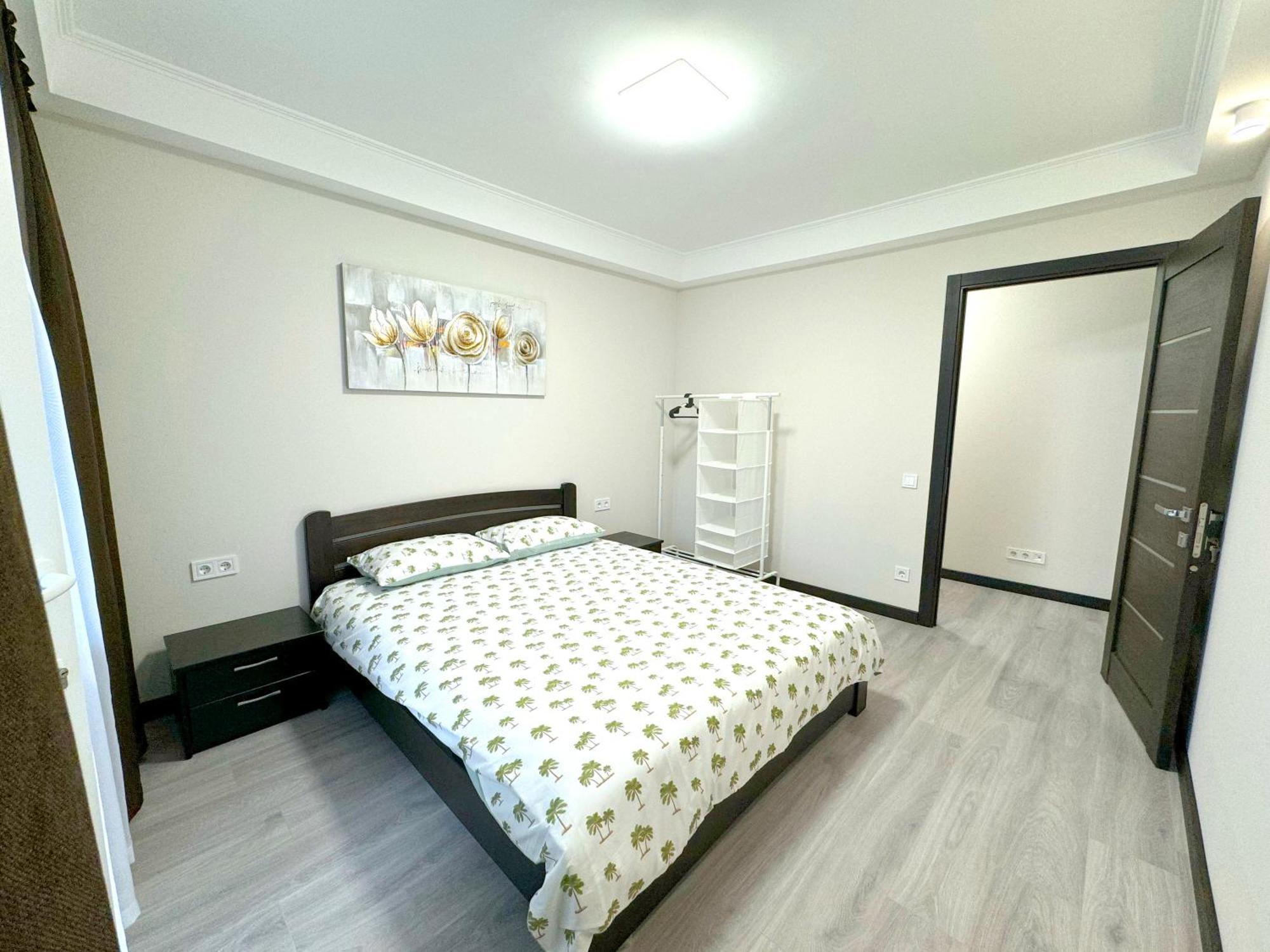 Artal Apartment On Obolonskyi Avenue 16 Киев Экстерьер фото